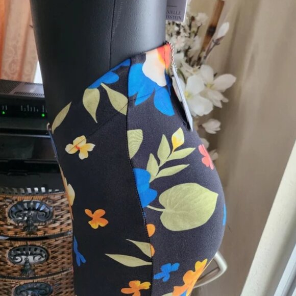 DANIELLE BERNSTEIN Scoop Front Flare Pant NWT - Picture 6 of 9